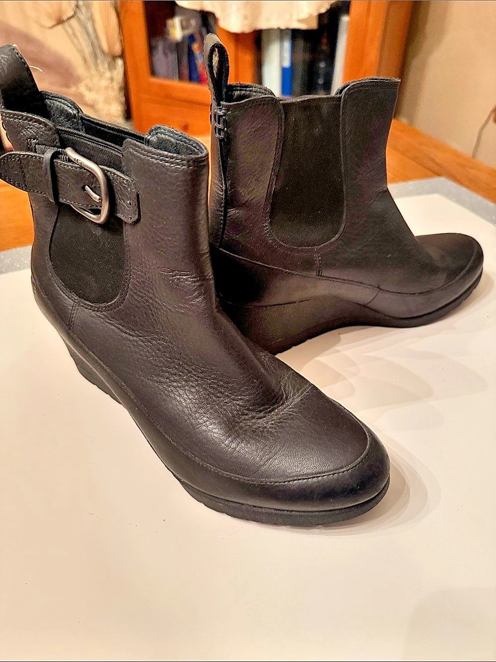 UGG Nathalie Leather Wedge Ankle Boots Black US 9.5